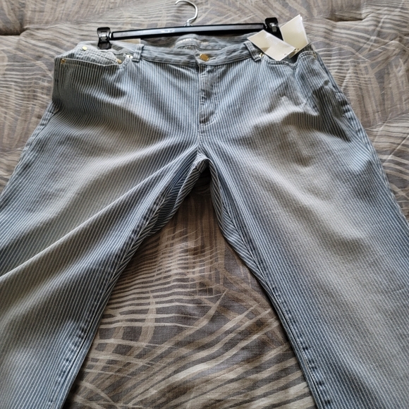 Michael Kors Jeans - Picture 5 of 5